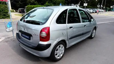 Citroën Xsara Picasso 1.6i 16V Exclusive — Monospace familial robuste, 128'000 km — tableau de bord