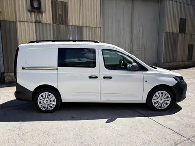 VW Caddy Maxi 2.0 TDI 4Motion — Utilitaire robuste, traction intégrale, garantie incluse — fianco