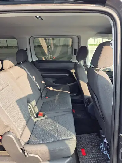 Ford Tourneo Connect Grand — Monospace familial 5 places, diesel économe 122 ch — Detail