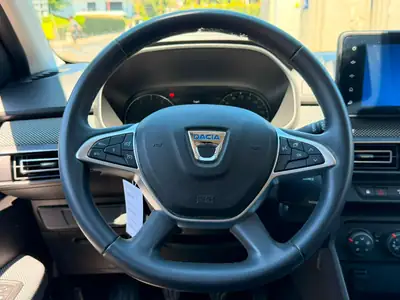 Dacia Sandero TCe 90 Comfort — Petit budget, grande praticité, 26 800 km seulement — Miniature 13