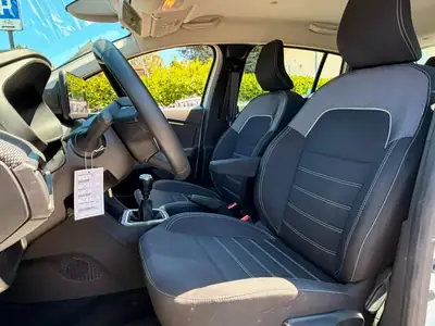 Dacia Sandero TCe 90 Comfort — Petit budget, grande praticité, 26 800 km seulement — Miniature 22