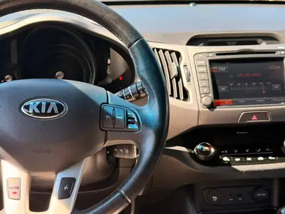 Kia Sportage 1.6 GDi Swiss Eco Edition — SUV fiable, économique et sans sinistre — Miniature 15
