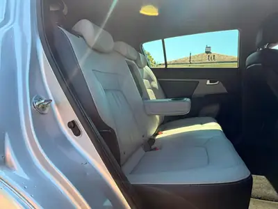 Kia Sportage 1.6 GDi Swiss Eco Edition — SUV fiable, économique et sans sinistre — Miniature 19