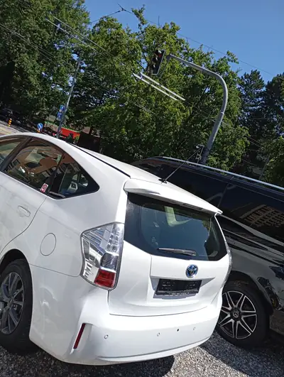Toyota Prius Plus 2014 — Monospace hybride économique, 425'000 km — Miniature 8
