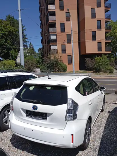 Toyota Prius Plus 2014 — Monospace hybride économique, 425'000 km — Miniature 9