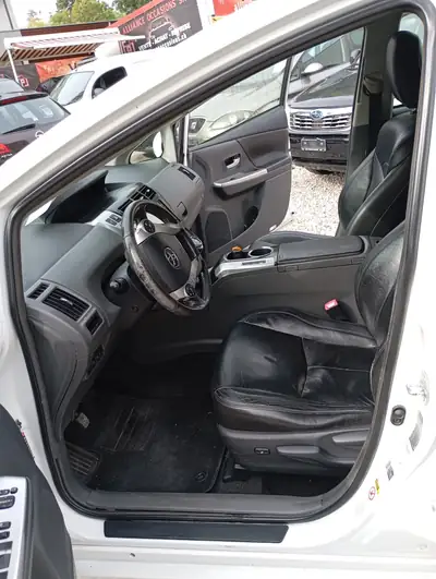 Toyota Prius Plus 2014 — Monospace hybride économique, 425'000 km — Miniature 19