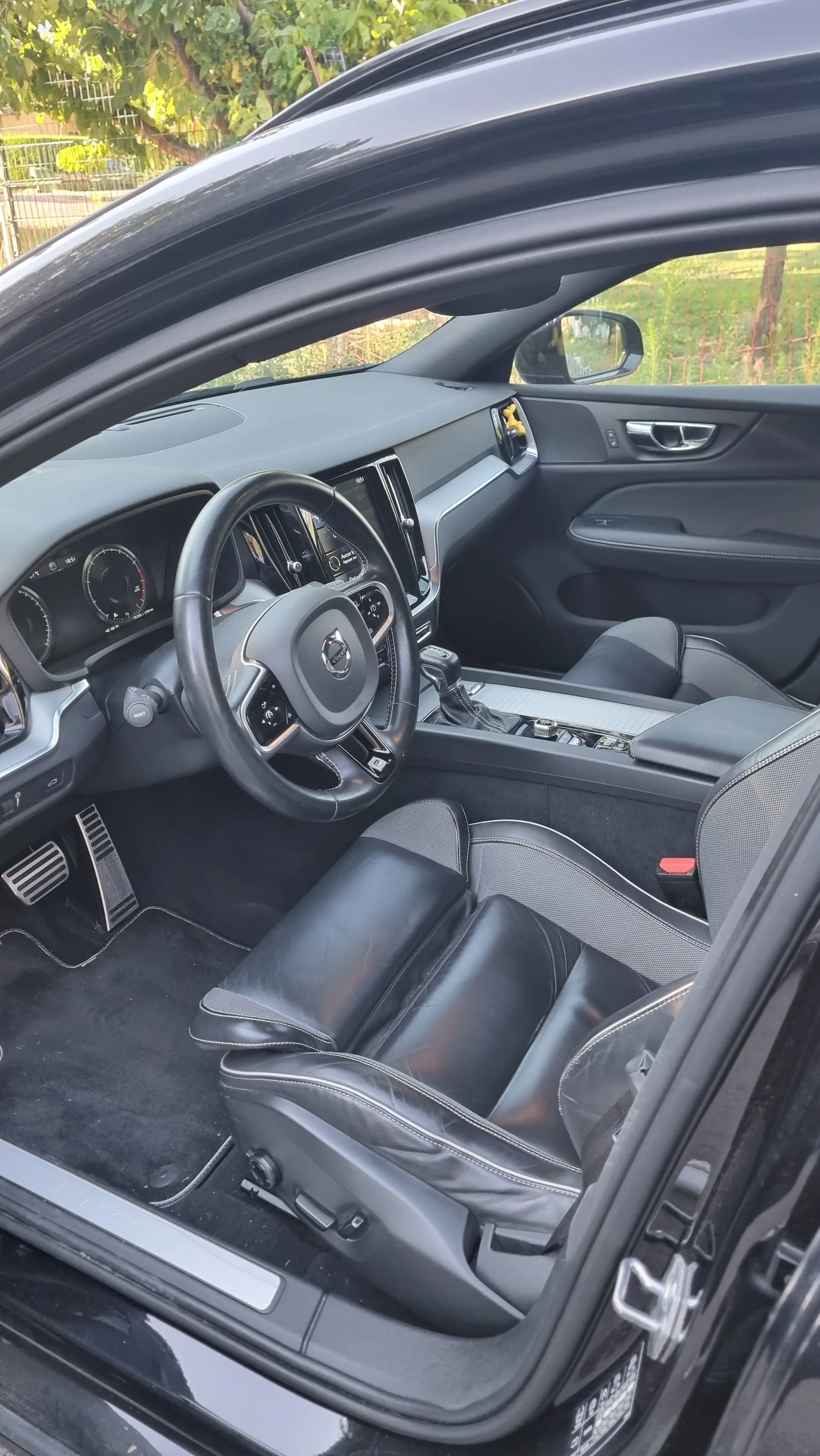 Volvo V60 2019 occasion Bex — 4
