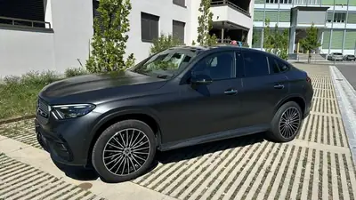 Mercedes-Benz GLC 400 E 4MATIC — SUV hybride rechargeable premium, 6000 km seulement — Detail