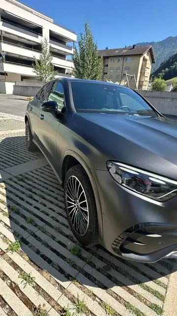 Mercedes-Benz GLC 400 E 4MATIC — SUV hybride rechargeable premium, 6000 km seulement — Miniatur 12