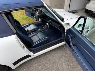 Porsche 911 993 Cabriolet — Icône des années 90, motorisation 3.6L et Aerokit original — Seitenansicht