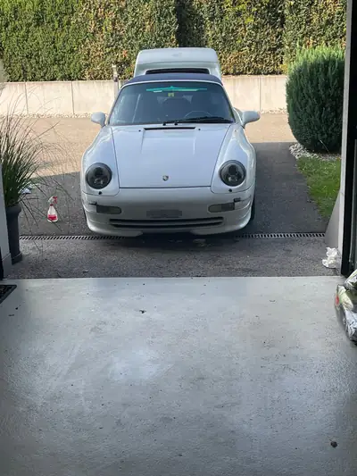 Porsche 911 993 Cabriolet — Icône des années 90, motorisation 3.6L et Aerokit original — Armaturenbrett