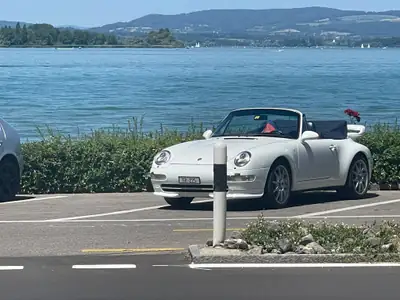Porsche 911 993 Cabriolet — Icône des années 90, motorisation 3.6L et Aerokit original — Miniatur 8