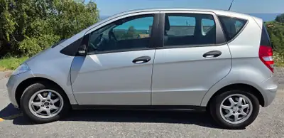 Mercedes-Benz Classe A 170 Elegance — Berline compacte fiable, 196'000 km — Außenansicht