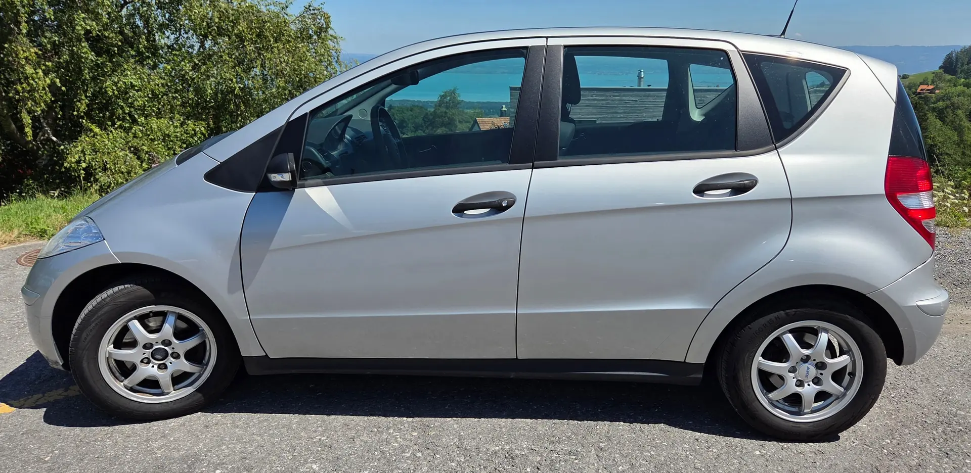 Mercedes-Benz Classe A 170 Elegance — Berline compacte fiable, 196'000 km