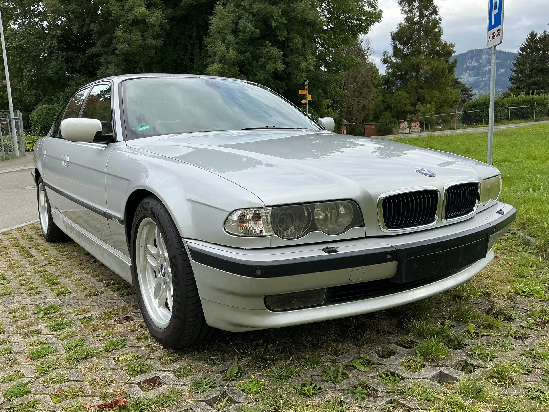 BMW 740 2001 occasion Udligenswil — 1