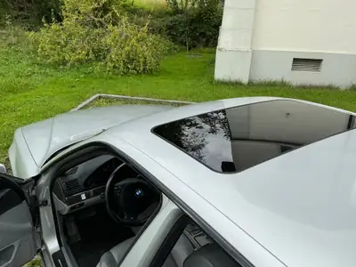 BMW 740i — Berline de prestige, moteur V8 puissant, 200'000 km — Miniatura 9
