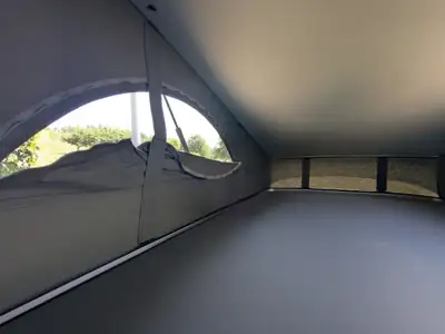 VW T5 2.0 TDI 140 California Beach — Camping-car aménagé, sans sinistre — Miniatura 12