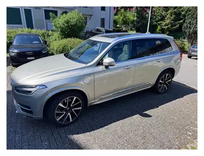 Volvo XC90 T8 Inscription — SUV 7 places hybride rechargeable, 171 000 km — Heckansicht
