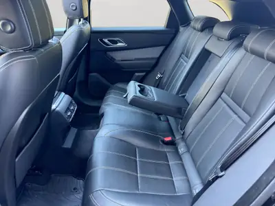 Range Rover Velar P 250 S — SUV premium britannique, toit panoramique, kilométrage maîtrisé — intérieur