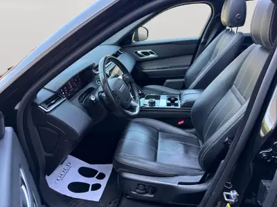 Range Rover Velar P 250 S — SUV premium britannique, toit panoramique, kilométrage maîtrisé — détail