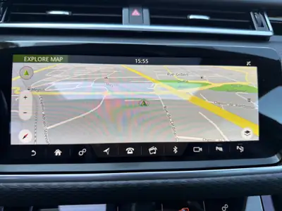Range Rover Velar P 250 S — SUV premium britannique, toit panoramique, kilométrage maîtrisé — Miniature 8