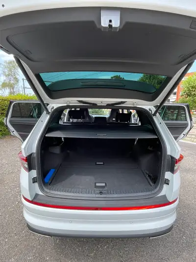 Skoda Kodiaq 2.0 TSI RS — SUV performant 245 ch, sans accident, 90'000 km — rear view