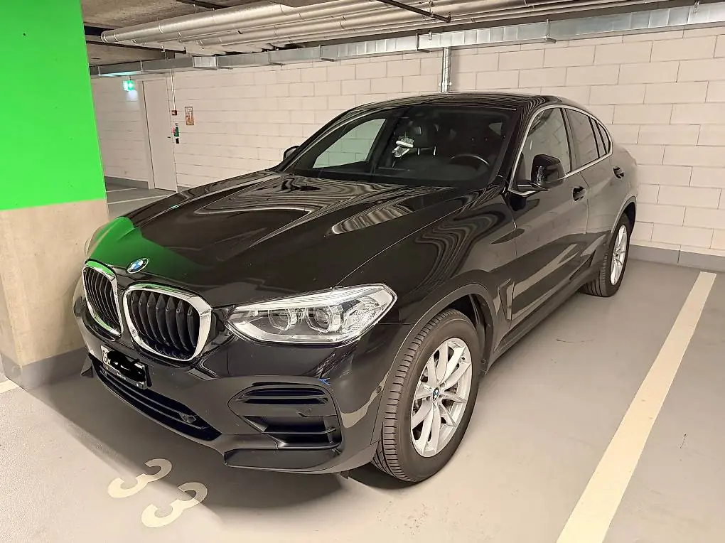 BMW X4 2021 — SUV coupé premium diesel, 65'000 km seulement — Außenansicht