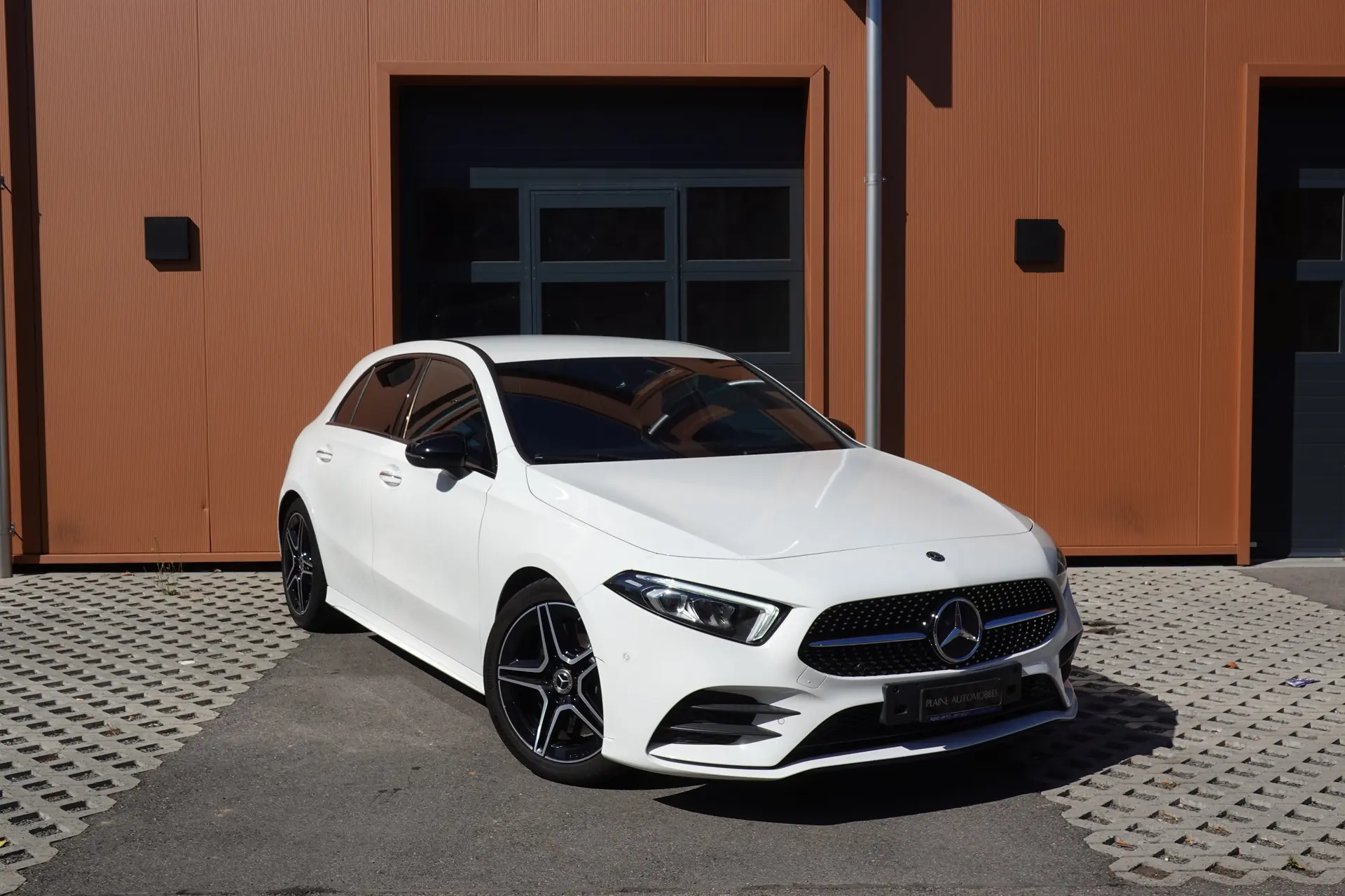 Mercedes-Benz Classe A 250 AMG Line — Sportivité et technologie pour citadin dynamique