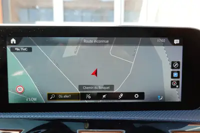 Mercedes-Benz Classe A 250 AMG Line — Sportivité et technologie pour citadin dynamique — Miniature 18