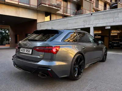 Audi RS6 Avant — 600 ch MHEV, design sportif et technologie premium — Armaturenbrett