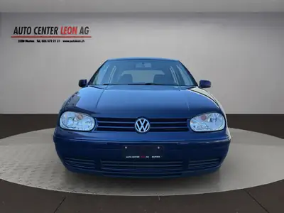 VW Golf 1.6 16V — Berline fiable des années 2000, climatisation, sans accident — vue extérieure