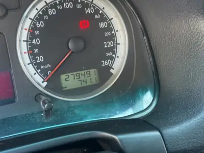 VW Golf 1.6 16V — Berline fiable des années 2000, climatisation, sans accident — Miniature 11