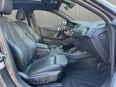 BMW M135i xDrive — Berline sportive 306 ch, très bien équipée, 79 200 km — Miniature 16