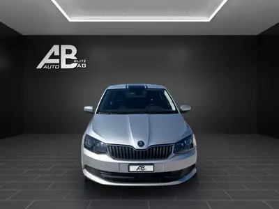 Skoda Fabia 1.2 TSI Ambition — Citadine fiable, révision faite et contrôle technique OK — vue extérieure