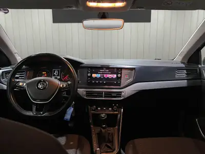 VW Polo 1.0 TSI — Citadine économique et fiable, entretien complet VW — Miniature 9