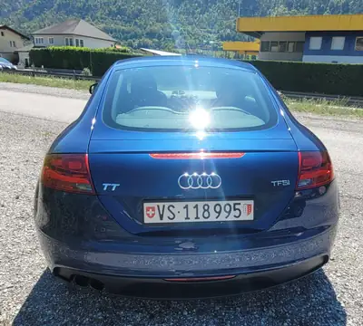 Audi TT 1.8 TFSI S-Tronic — Coupé sportif sans accident, 179 500 km — Innenraum