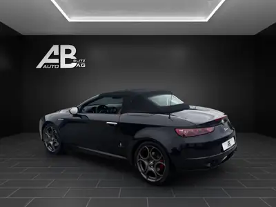 Alfa Romeo Spider 1.8 TBi 200 PS — Cabriolet sportif iconique, premier propriétaire — Miniature 12