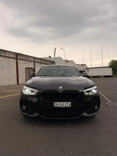 BMW 125i M Sport Steptronic — Berline sportive 224 ch, sans sinistre, entretien impeccable — fianco