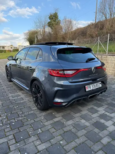 Renault Mégane 1.8 T RS — Sportive performante, 73 000 km seulement — côté