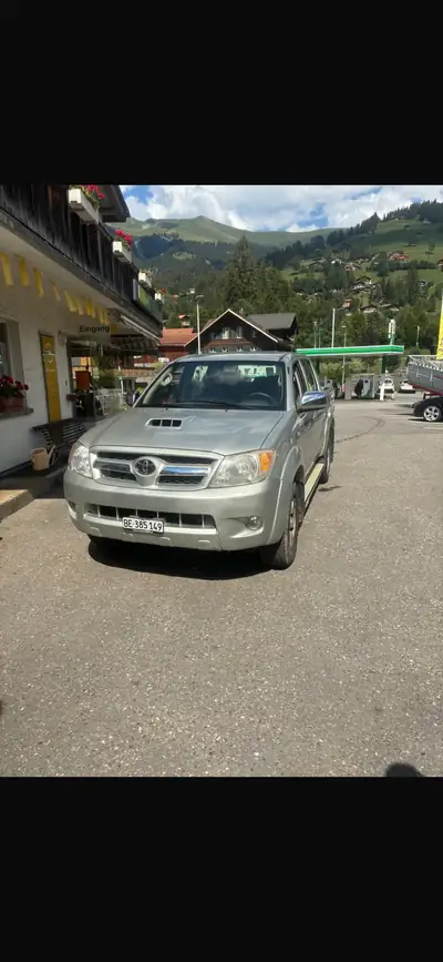 Toyota HI-LUX 2008 — Pickup robuste 4x4, moteur diesel fiable — Seitenansicht
