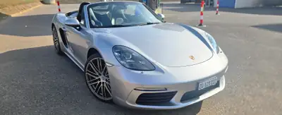 Porsche 718 Boxster 2.0 PDK — Roadster sportif, 85'000 km, sans sinistre — Seitenansicht