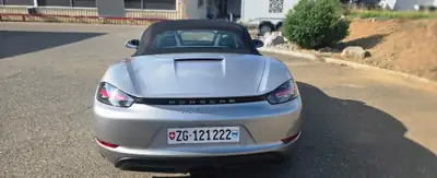 Porsche 718 Boxster 2.0 PDK — Roadster sportif, 85'000 km, sans sinistre — Armaturenbrett