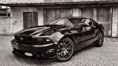 Ford Mustang Roush 2011 — Muscle-car légendaire, 700 ch purs — vue extérieure