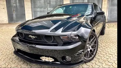 Ford Mustang Roush 2011 — Muscle-car légendaire, 700 ch purs — côté