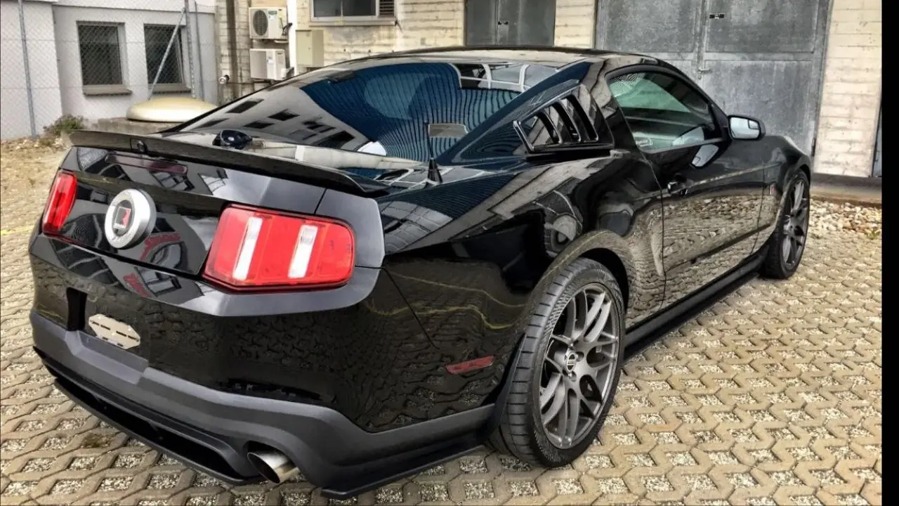 Ford Mustang 2011 occasion Galgenen — 3