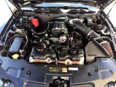 Ford Mustang Roush 2011 — Muscle-car légendaire, 700 ch purs — détail