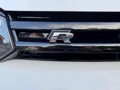 VW Golf 2.0 TSI R — Cabriolet haute performance, sans accident — Detail