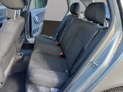 Skoda Fabia 1.6 Ambiente — Break pratique, entretien à jour, sans sinistre — Miniature 13