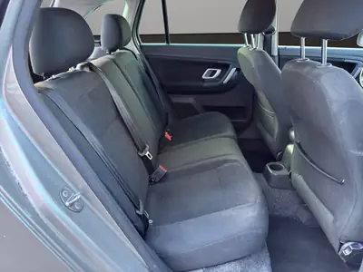Skoda Fabia 1.6 Ambiente — Break pratique, entretien à jour, sans sinistre — Miniature 18