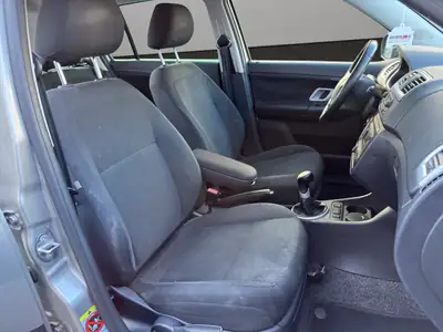 Skoda Fabia 1.6 Ambiente — Break pratique, entretien à jour, sans sinistre — Miniature 17